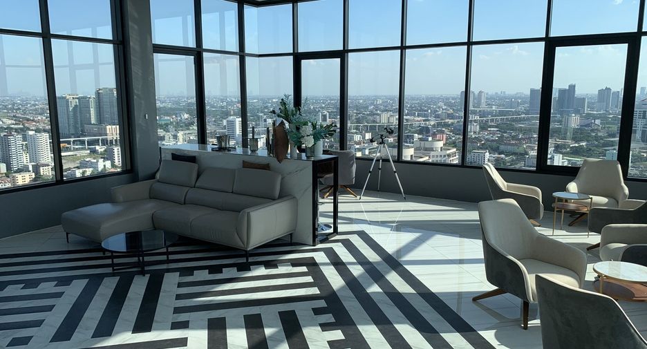 For sale 2 bedrooms condo in Bang Kapi, Bangkok