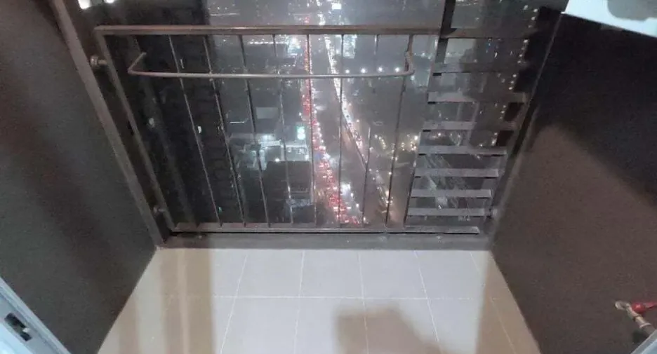 Condo en alquiler de 1 habitaciones en Thon Buri, Bangkok