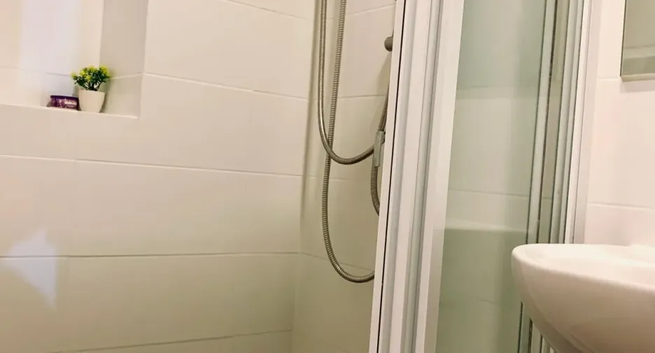 For sale studio condo in Mueang Samut Prakan, Samut Prakan