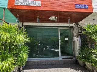 For sale そして for rent office in Watthana, Bangkok