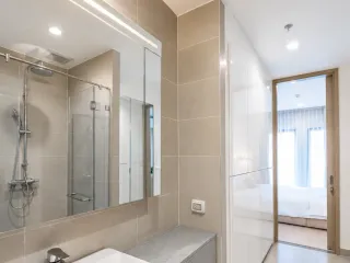 For sale 1 bed condo in Pathum Wan, Bangkok