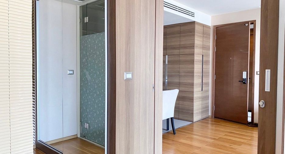 For sale 1 bed condo in Sathon, Bangkok