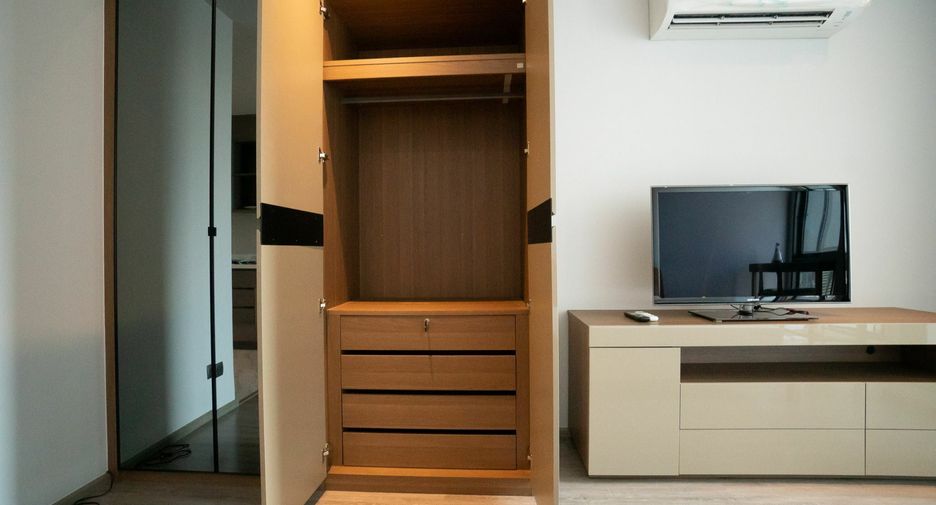 For sale studio condo in Watthana, Bangkok