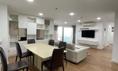For sale and for rent 3 bedrooms condo in Huai Khwang, Bangkok