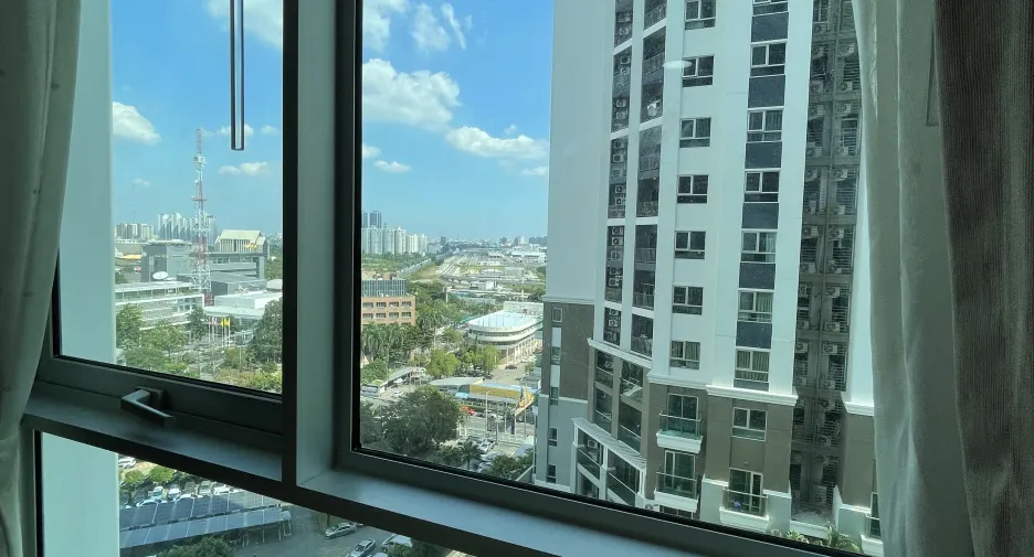 For sale そして for rent 3 ベッドルーム condo in Huai Khwang, Bangkok