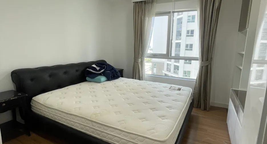 For sale そして for rent 3 ベッドルーム condo in Huai Khwang, Bangkok