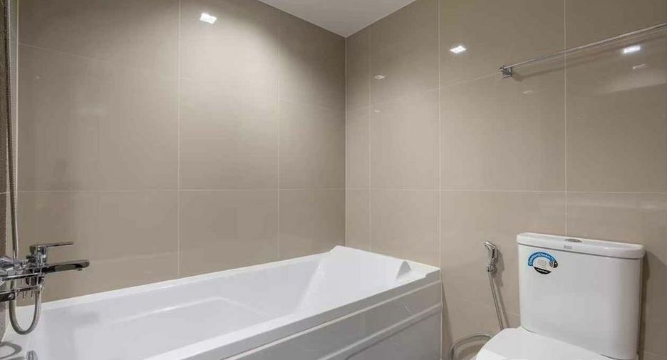 For sale 1 bed condo in Phra Khanong, Bangkok