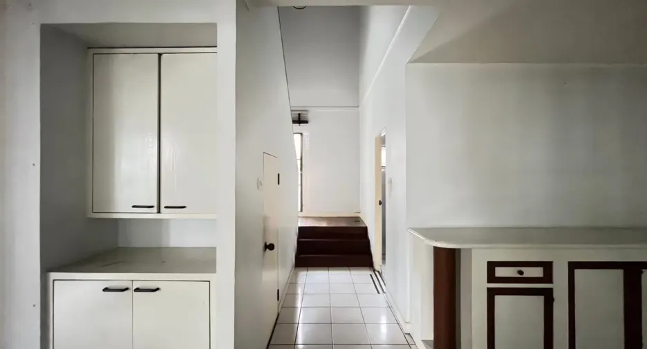 For sale 4 bedrooms house in Suan Luang, Bangkok