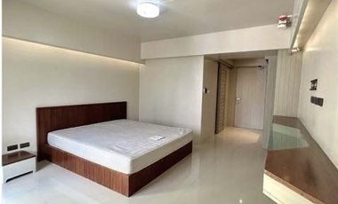Wohnung zur Miete mit Studio in Sathon, Bangkok