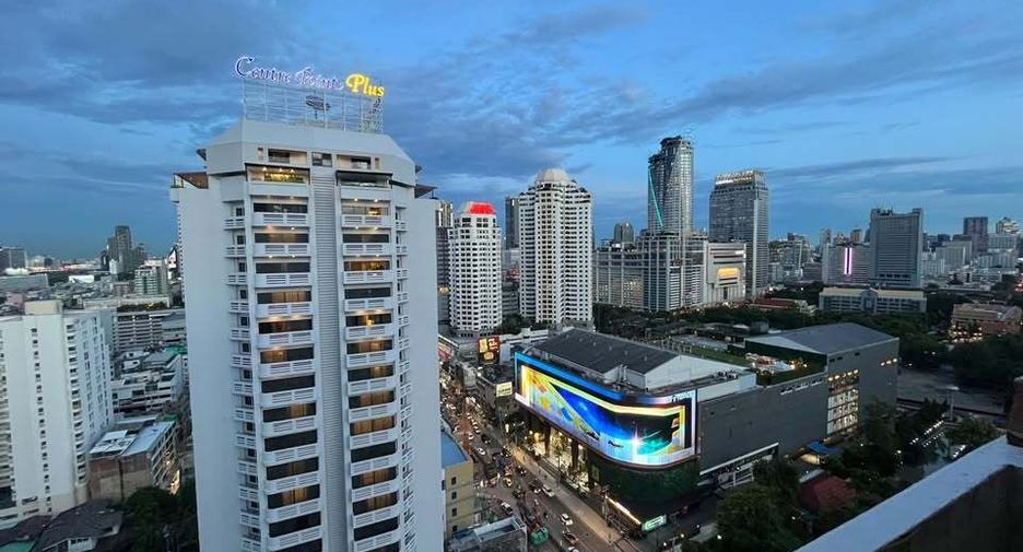 For rent studio condo in Pathum Wan, Bangkok