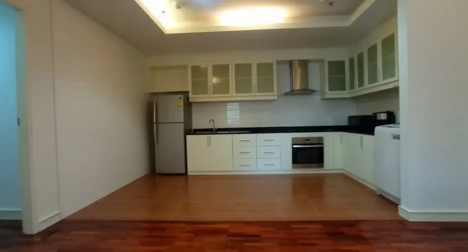 For sale and for rent 2 bedrooms condo in Khlong Toei, Bangkok