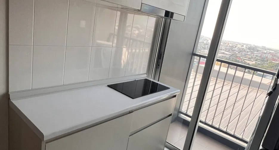 For sale 1 bed condo in Mueang Samut Prakan, Samut Prakan