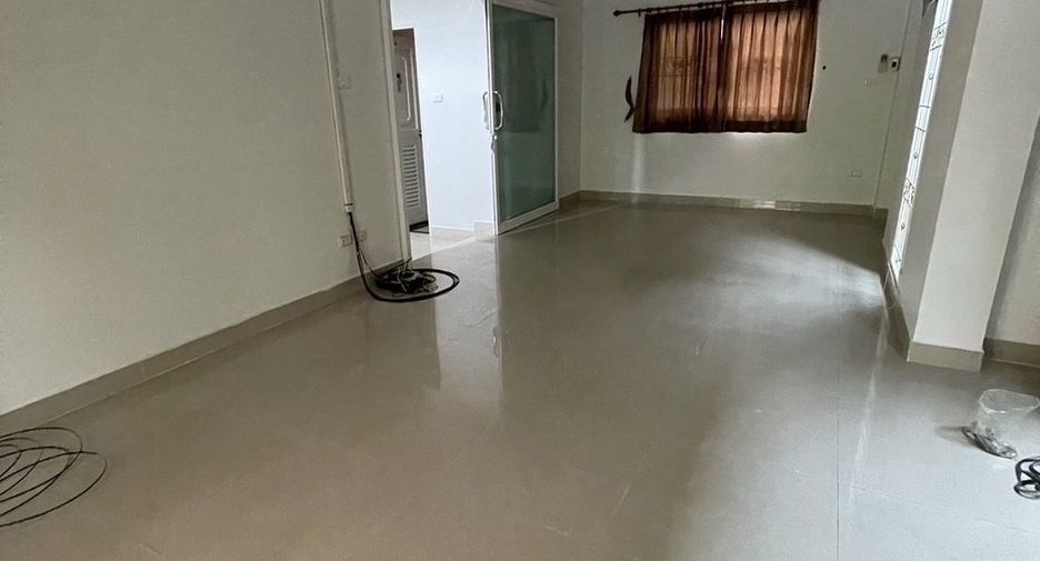 For sale and for rent 3 bedrooms house in Khlong Sam Wa, Bangkok