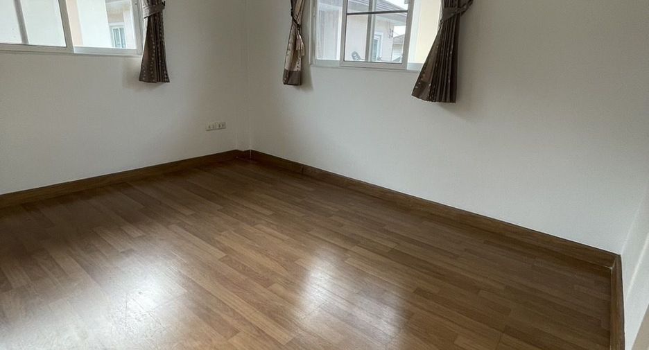 For sale and for rent 3 bedrooms house in Khlong Sam Wa, Bangkok
