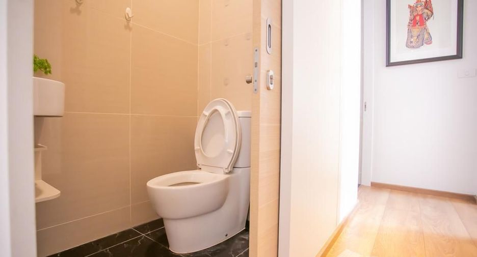 For sale and for rent 2 bedrooms condo in Khlong Toei, Bangkok