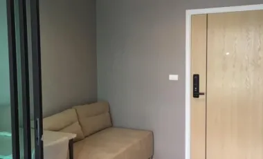 Wohnung zur Miete mit Studio in Huai Khwang, Bangkok