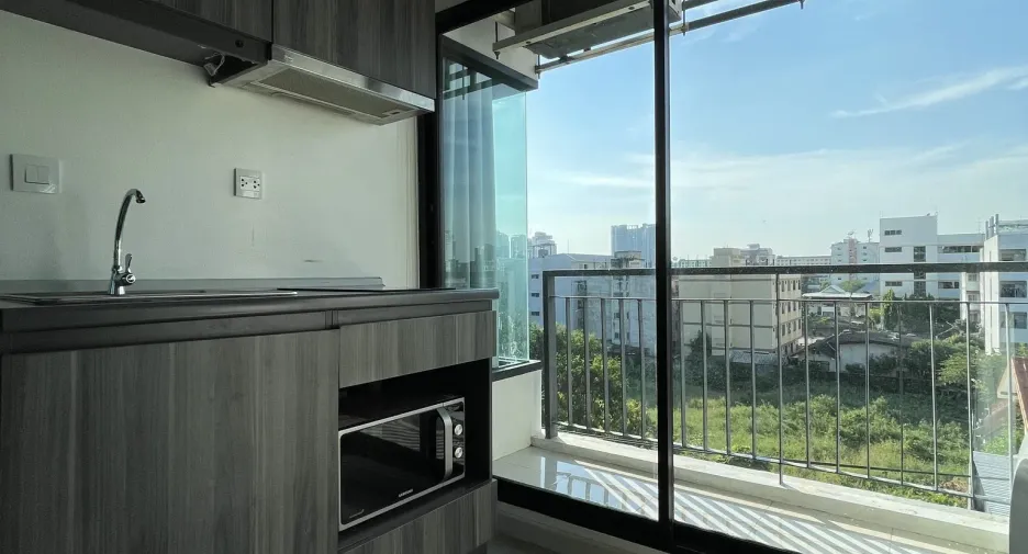 For rent studio condo in Bang Na, Bangkok