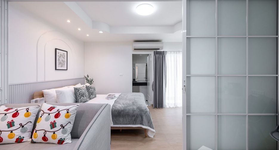 For sale 1 bed condo in Lat Phrao, Bangkok