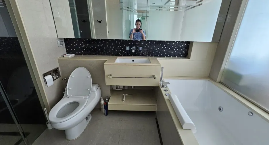 For sale 1 bed condo in Watthana, Bangkok