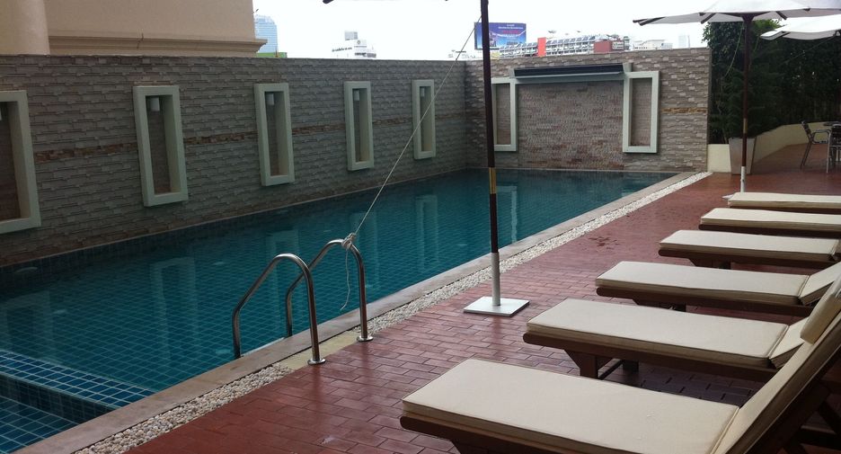For sale and for rent 2 bedrooms condo in Ratchathewi, Bangkok