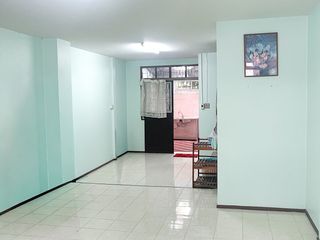 For Rent 2 Bedroom Townhouse In Chatuchak, Bangkok