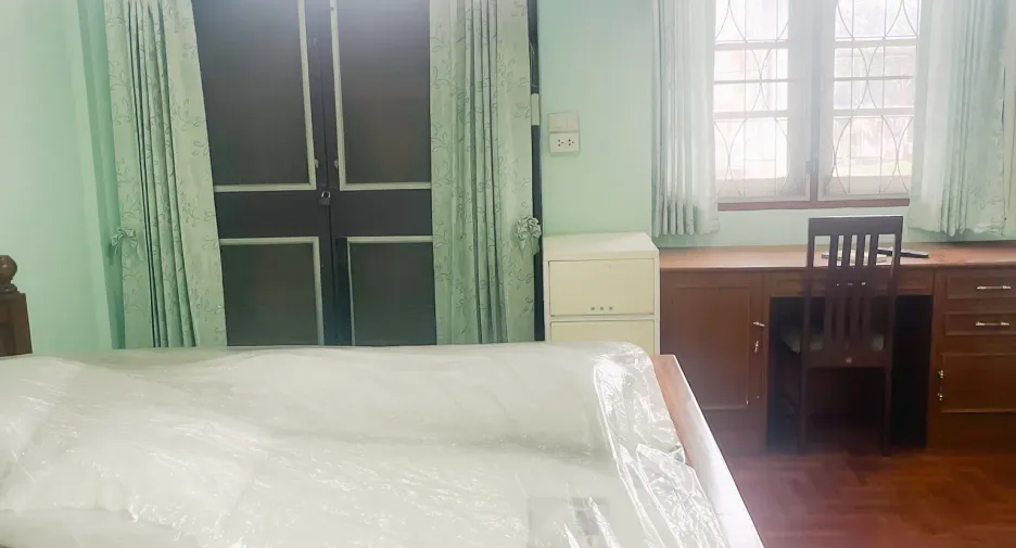 For rent 2 bedrooms townhouse in Chatuchak, Bangkok