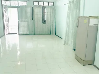 For rent 2 bedrooms townhouse in Chatuchak, Bangkok