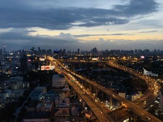 À vendre 2 chambres condo à Bang Kapi, Bangkok