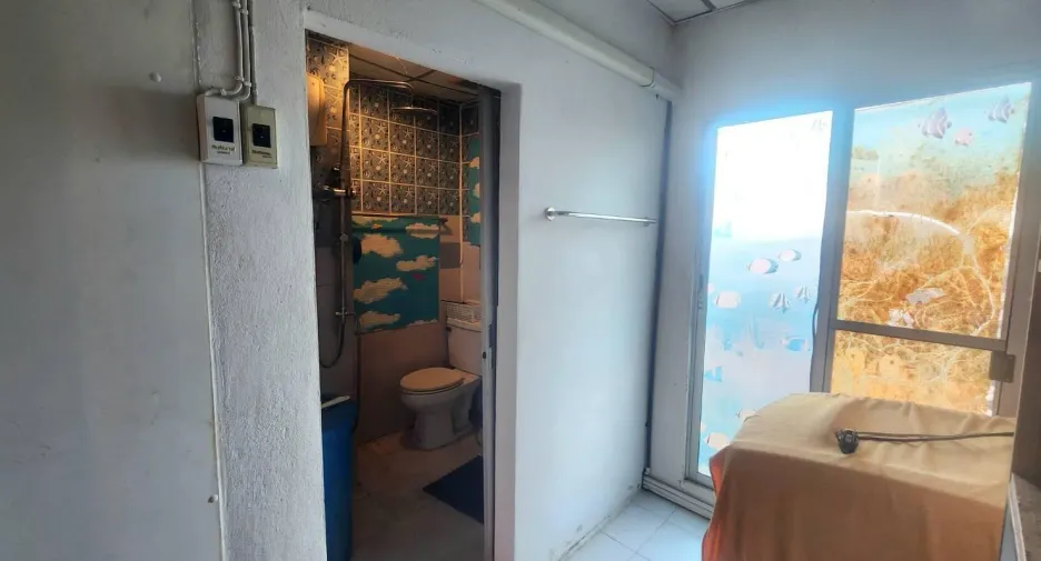 For sale 1 bed condo in Wang Thonglang, Bangkok