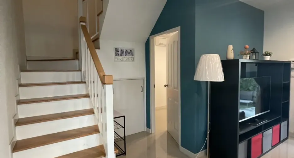 For sale and for rent 4 bedrooms house in Prawet, Bangkok