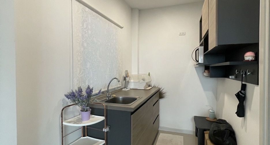 For sale and for rent 4 bedrooms house in Prawet, Bangkok