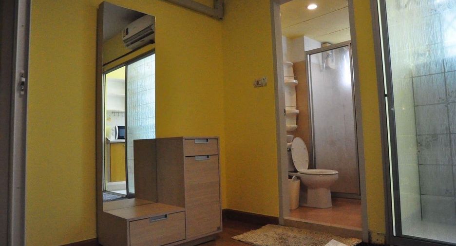 For rent 1 bed condo in Huai Khwang, Bangkok