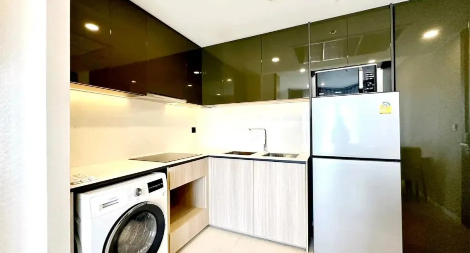 For sale and for rent 2 bedrooms condo in Pathum Wan, Bangkok