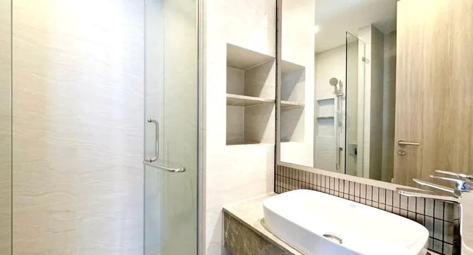 For sale and for rent 2 bedrooms condo in Pathum Wan, Bangkok