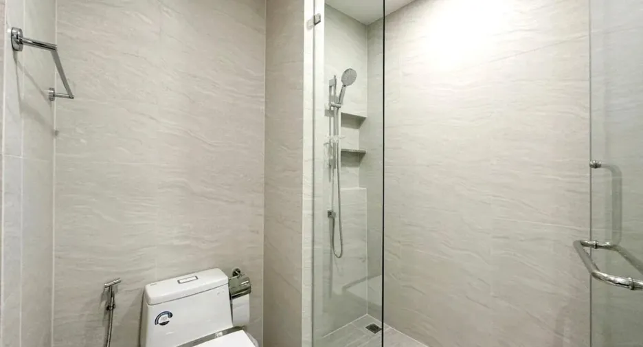 For sale and for rent 2 bedrooms condo in Pathum Wan, Bangkok