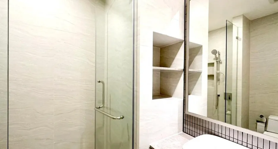 For sale and for rent 2 bedrooms condo in Pathum Wan, Bangkok