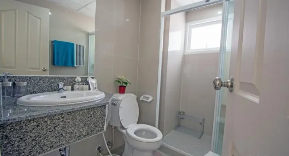 Wohnung zum Kauf und zur Miete mit 2 Zimmer in Bang Na, Bangkok