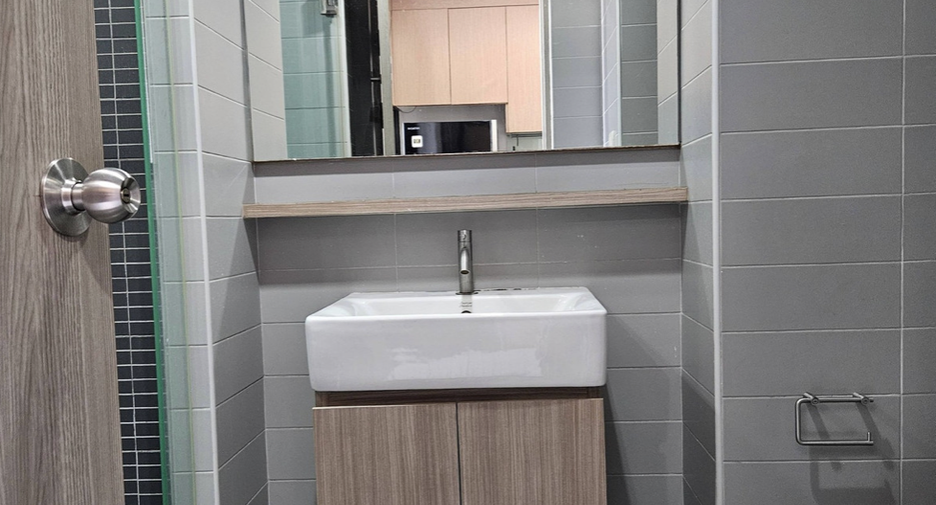For sale 1 bed condo in Huai Khwang, Bangkok