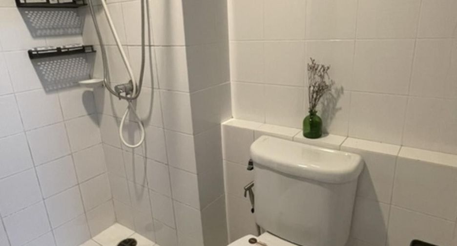 For rent 1 bed condo in Wang Thonglang, Bangkok
