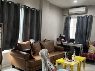 For sale and for rent 4 bedrooms townhouse in Phra Khanong, Bangkok