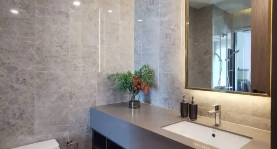 For sale and for rent 3 bedrooms condo in Khlong Toei, Bangkok