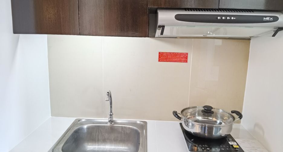 For rent studio condo in Huai Khwang, Bangkok