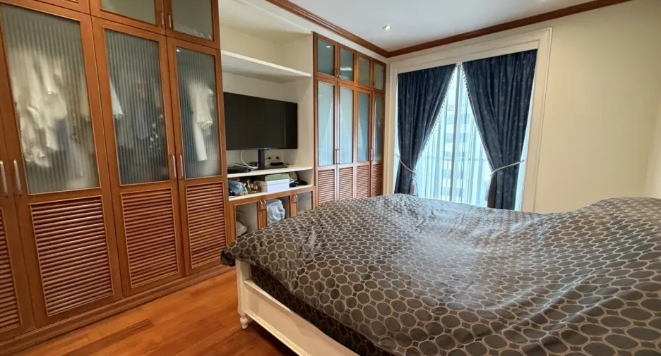 For sale 3 bedrooms condo in Pathum Wan, Bangkok