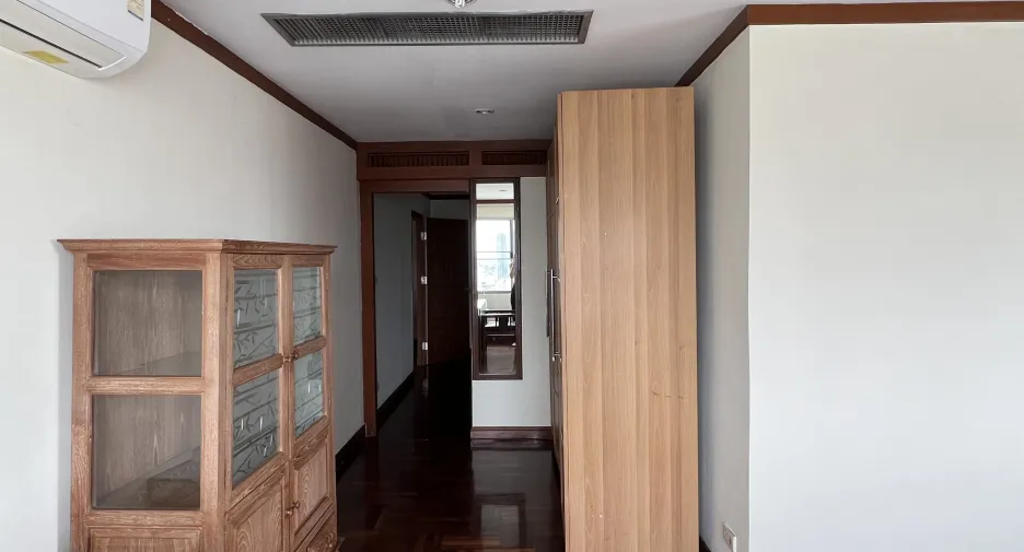 For sale and for rent 2 bedrooms condo in Khlong San, Bangkok