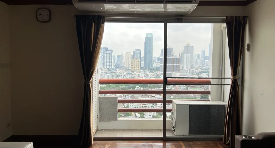 For sale and for rent 2 bedrooms condo in Khlong San, Bangkok