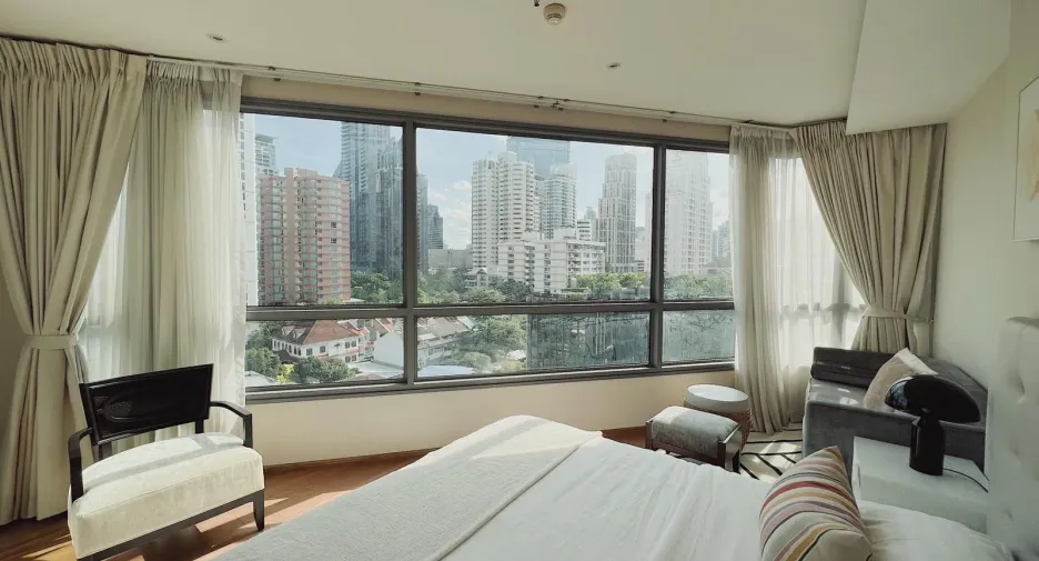 For sale 2 bedrooms condo in Watthana, Bangkok
