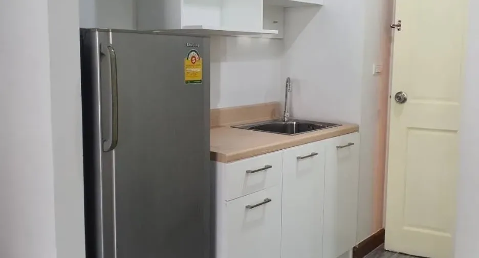 For sale studio condo in Pathum Wan, Bangkok
