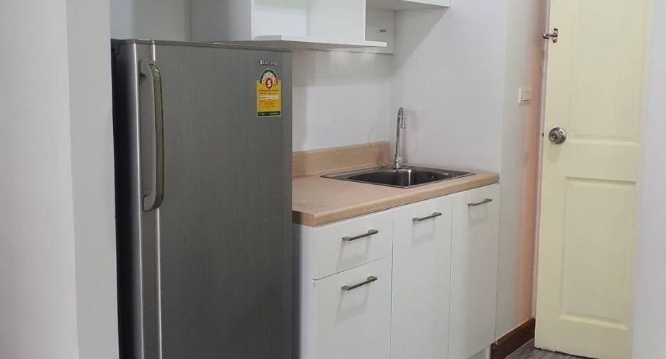 For sale スタジオ condo in Pathum Wan, Bangkok