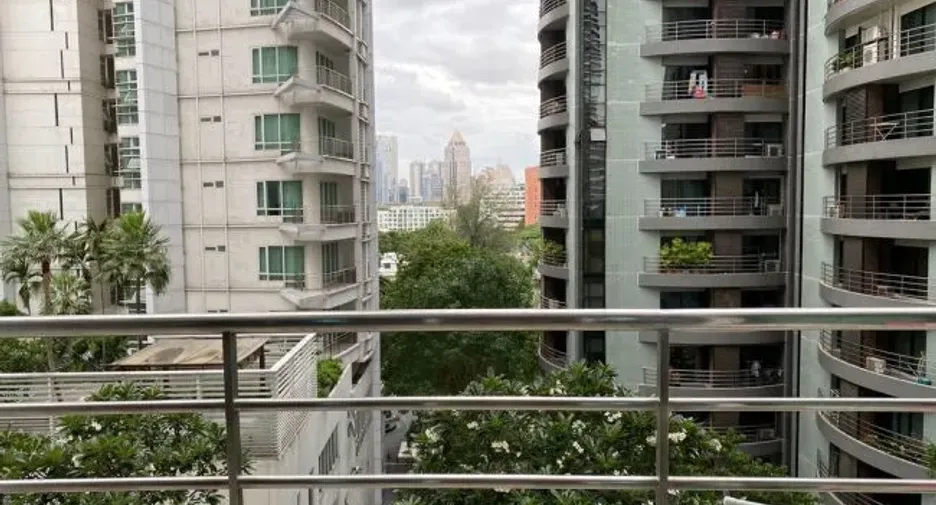 For sale 1 bed condo in Pathum Wan, Bangkok