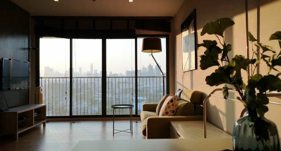 For sale studio condo in Watthana, Bangkok